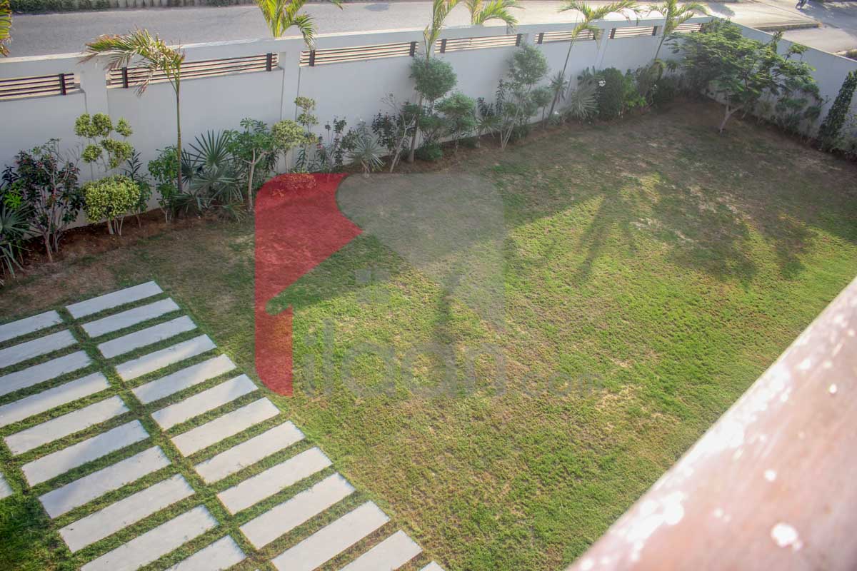 2000 Sq.yd Bungalow for Sale in Phase 8, DHA Karachi