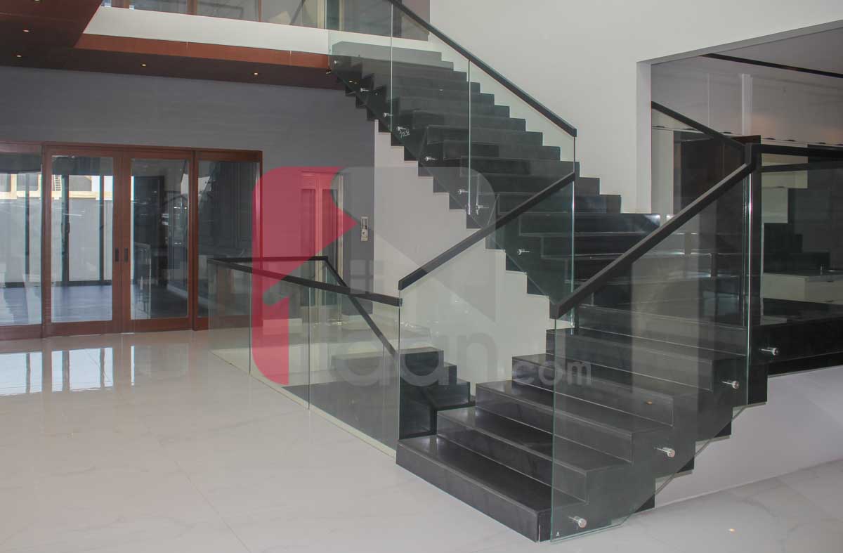 2000 Sq.yd Bungalow for Sale in Phase 8, DHA Karachi