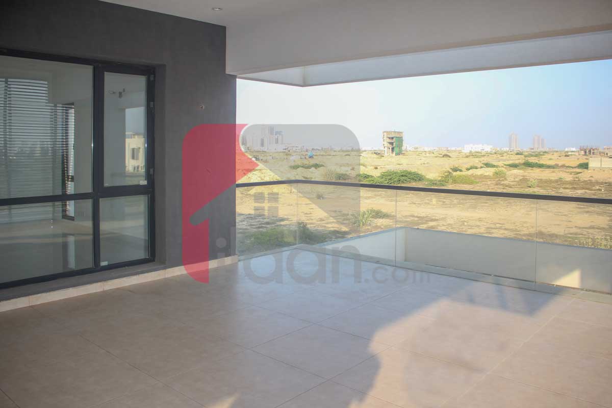 2000 Sq.yd Bungalow for Sale in Phase 8, DHA Karachi