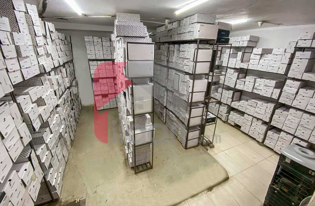 810 Sq.ft Shop (Ground + Mezzanine + Basement) for Rent in Khayaban-e-Badar, Phase 5, DHA Karachi