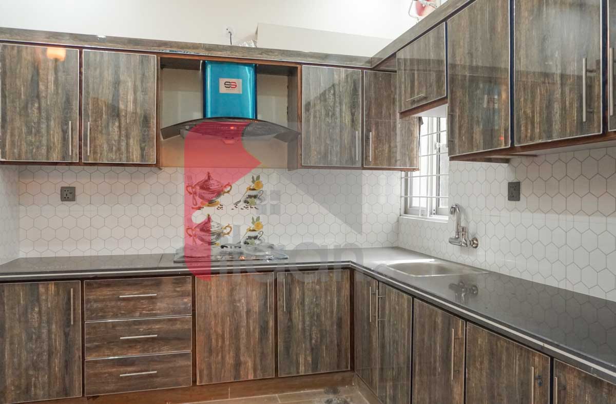 10 Marla House for Sale in Nasheman-e-Iqbal, Lahore