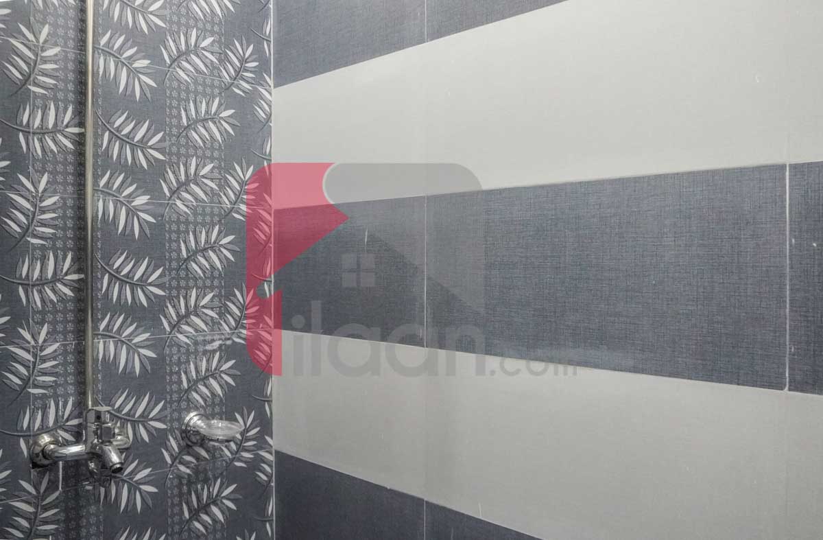 10 Marla House for Sale in Nasheman-e-Iqbal, Lahore