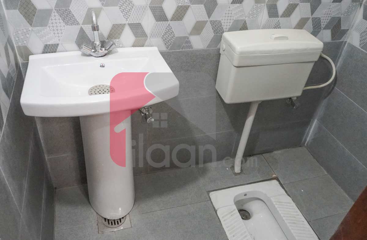 10 Marla House for Sale in Nasheman-e-Iqbal, Lahore