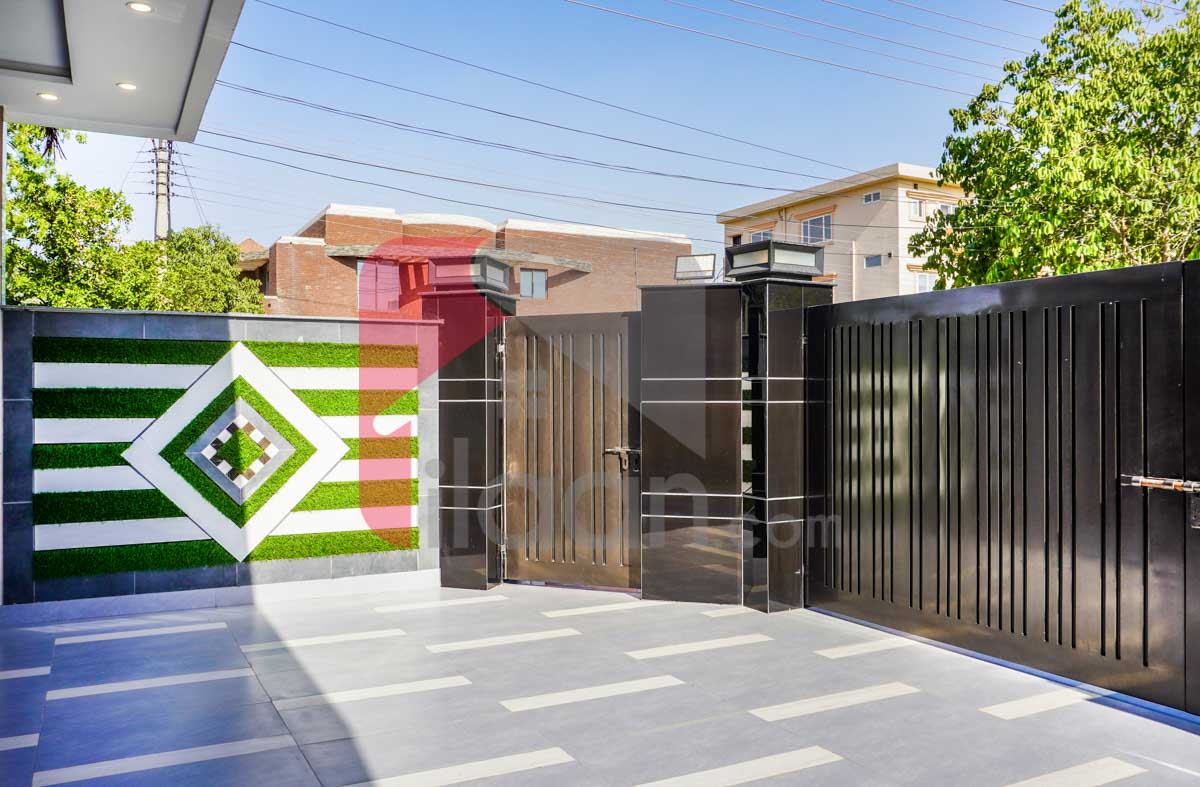 1 Kanal House for Sale in Block E, Valencia Housing Society, Lahore (Furnished)