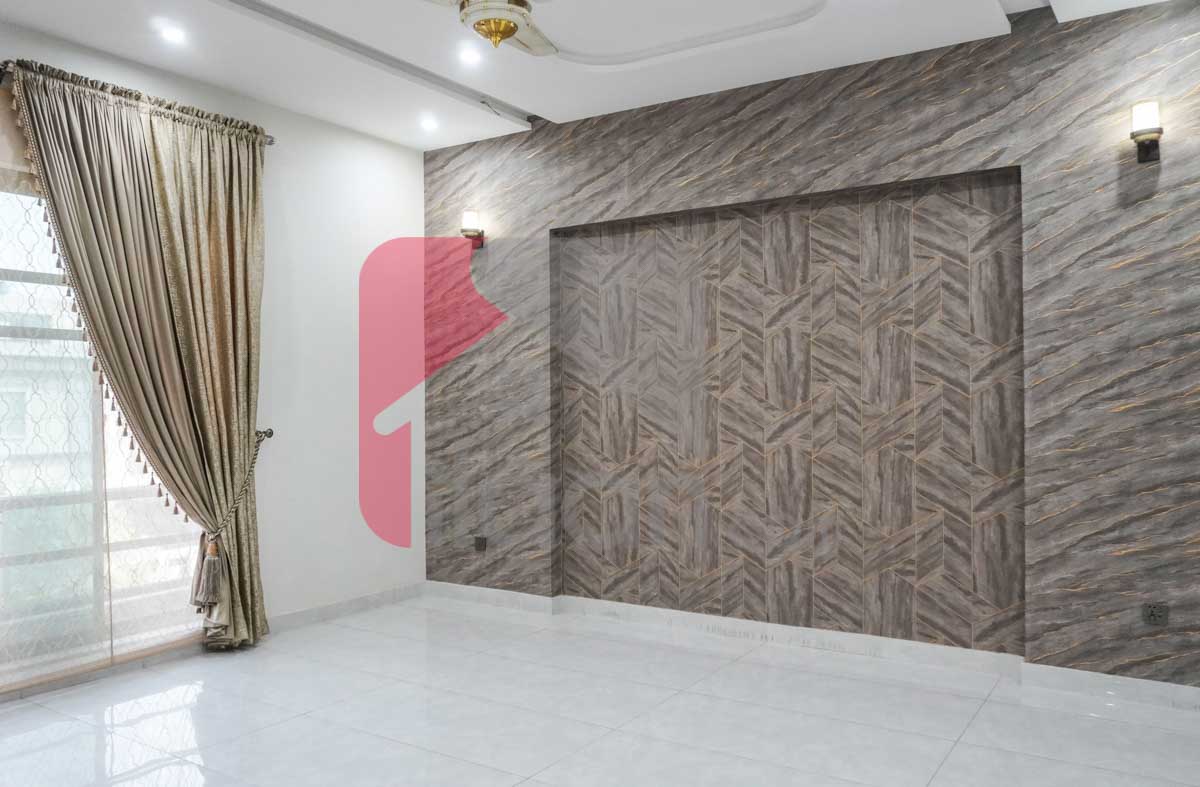 1 Kanal House for Sale in Block E, Valencia Housing Society, Lahore (Furnished)