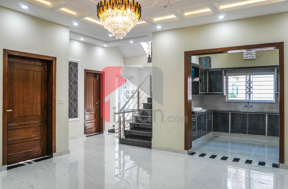 10 Marla House for Sale in Block C, Architects Engineers Housing Society, Lahore