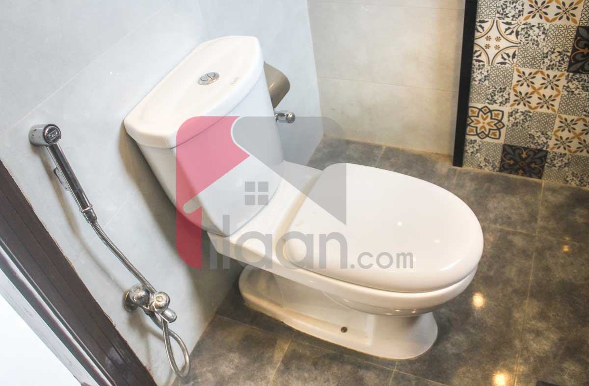 10 Marla House for Sale in Bahria Town, Lahore