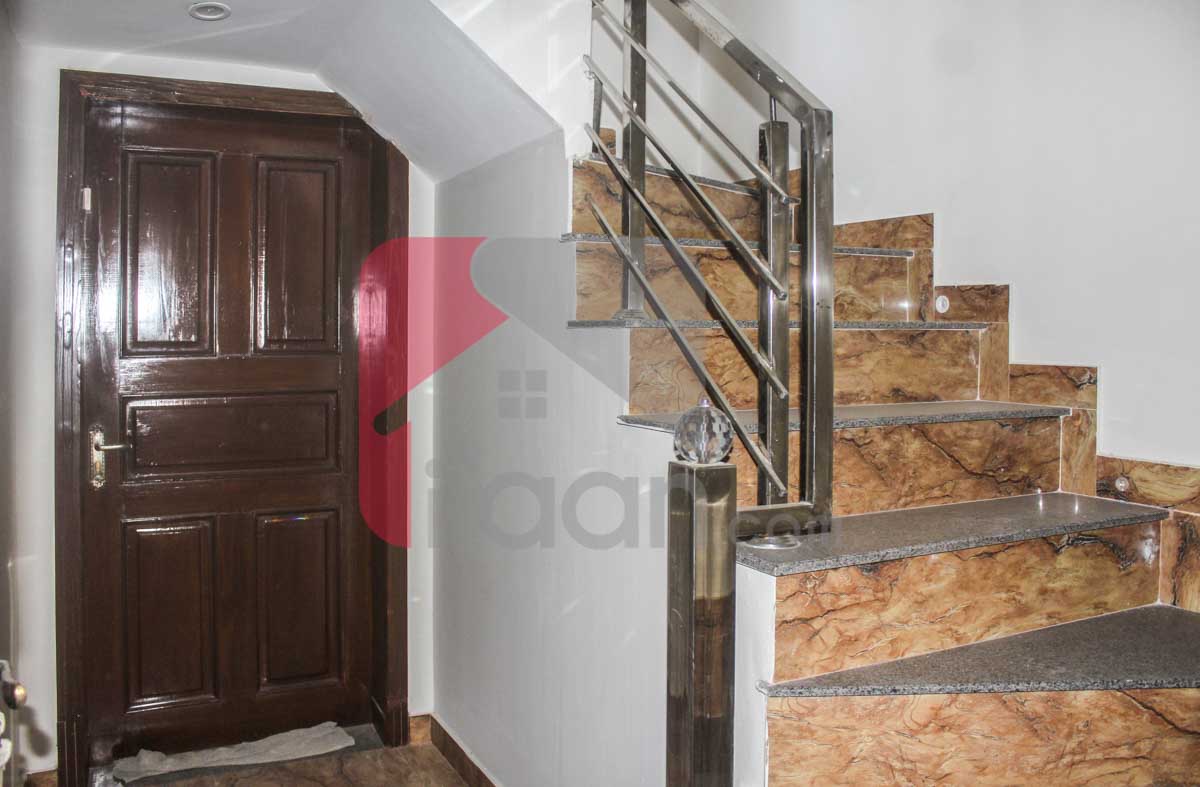10 Marla House for Sale in Bahria Town, Lahore