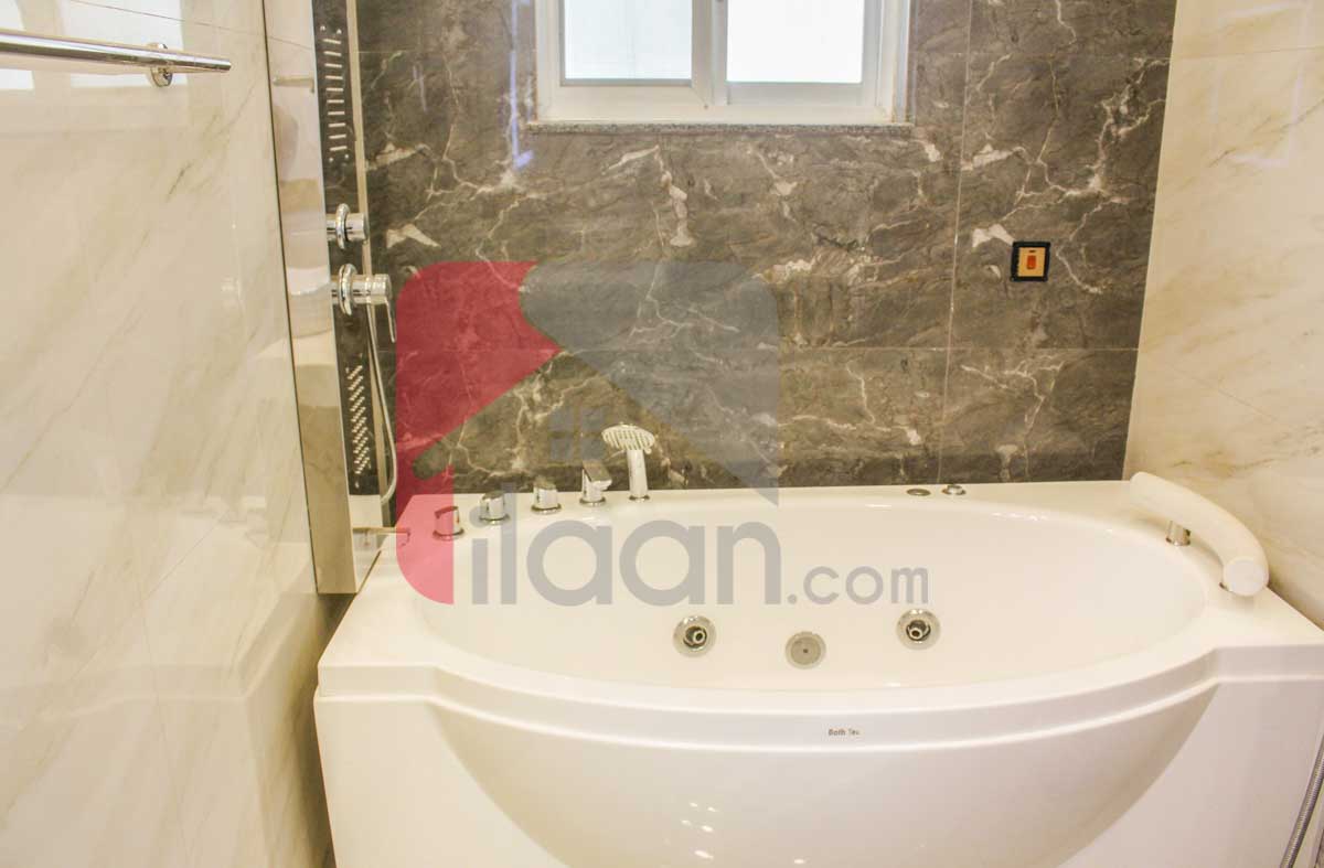 10 Marla House for Sale in Bahria Town, Lahore