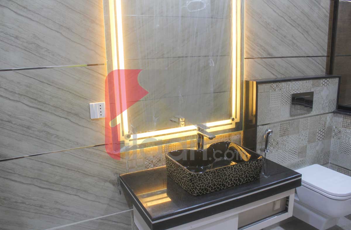 10 Marla House for Sale in Bahria Town, Lahore