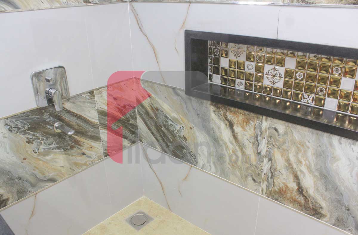 10 Marla House for Sale in Bahria Town, Lahore