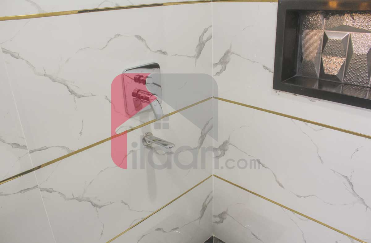 10 Marla House for Sale in Bahria Town, Lahore