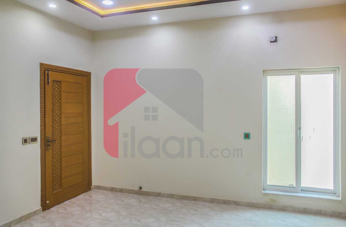 10 Marla House for Sale in Bahria Town, Lahore