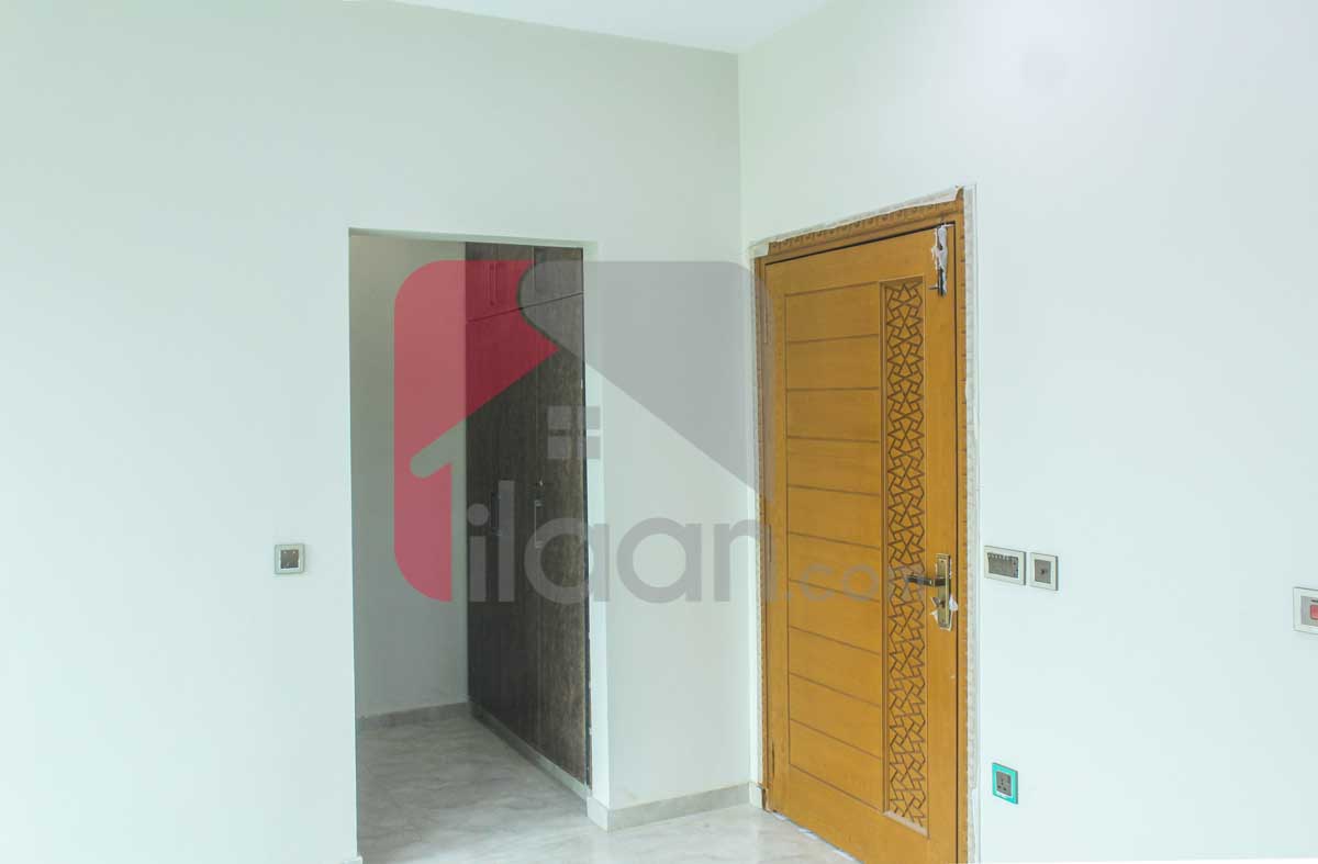 10 Marla House for Sale in Bahria Town, Lahore