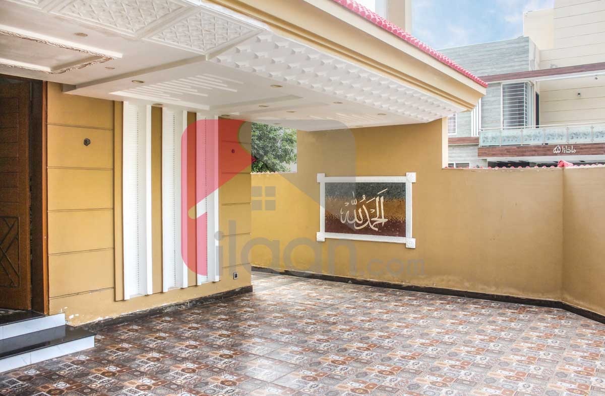10 Marla House for Sale in Bahria Town, Lahore