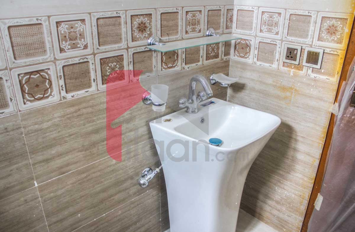 10 Marla House for Sale in Bahria Town, Lahore