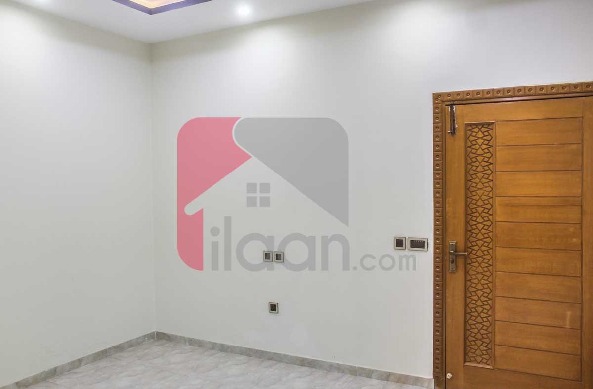 10 Marla House for Sale in Bahria Town, Lahore