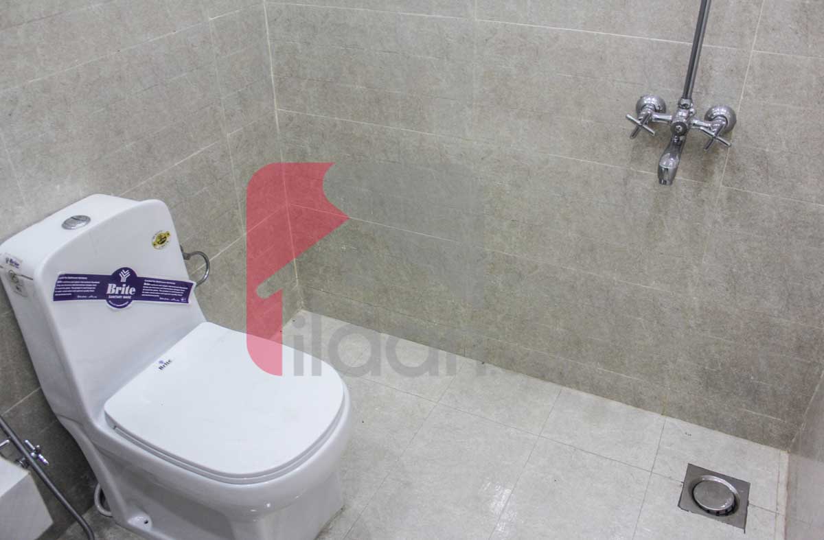 10 Marla House for Sale in Bahria Town, Lahore