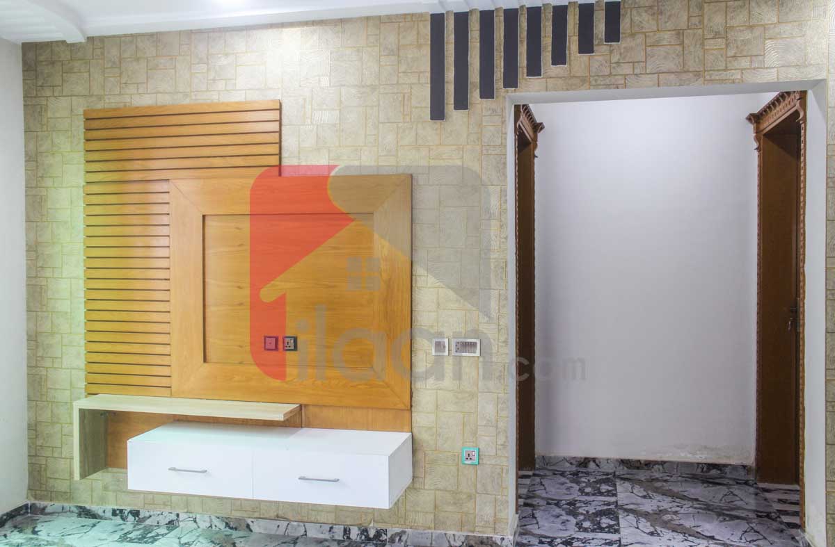 10 Marla House for Sale in Bahria Town, Lahore