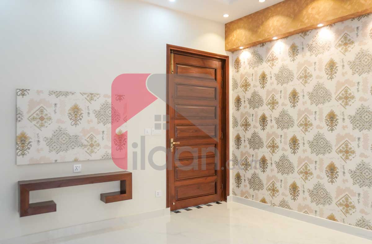 10 Marla House for Sale in Jinnah Block, Sector E, Bahria Town, Lahore
