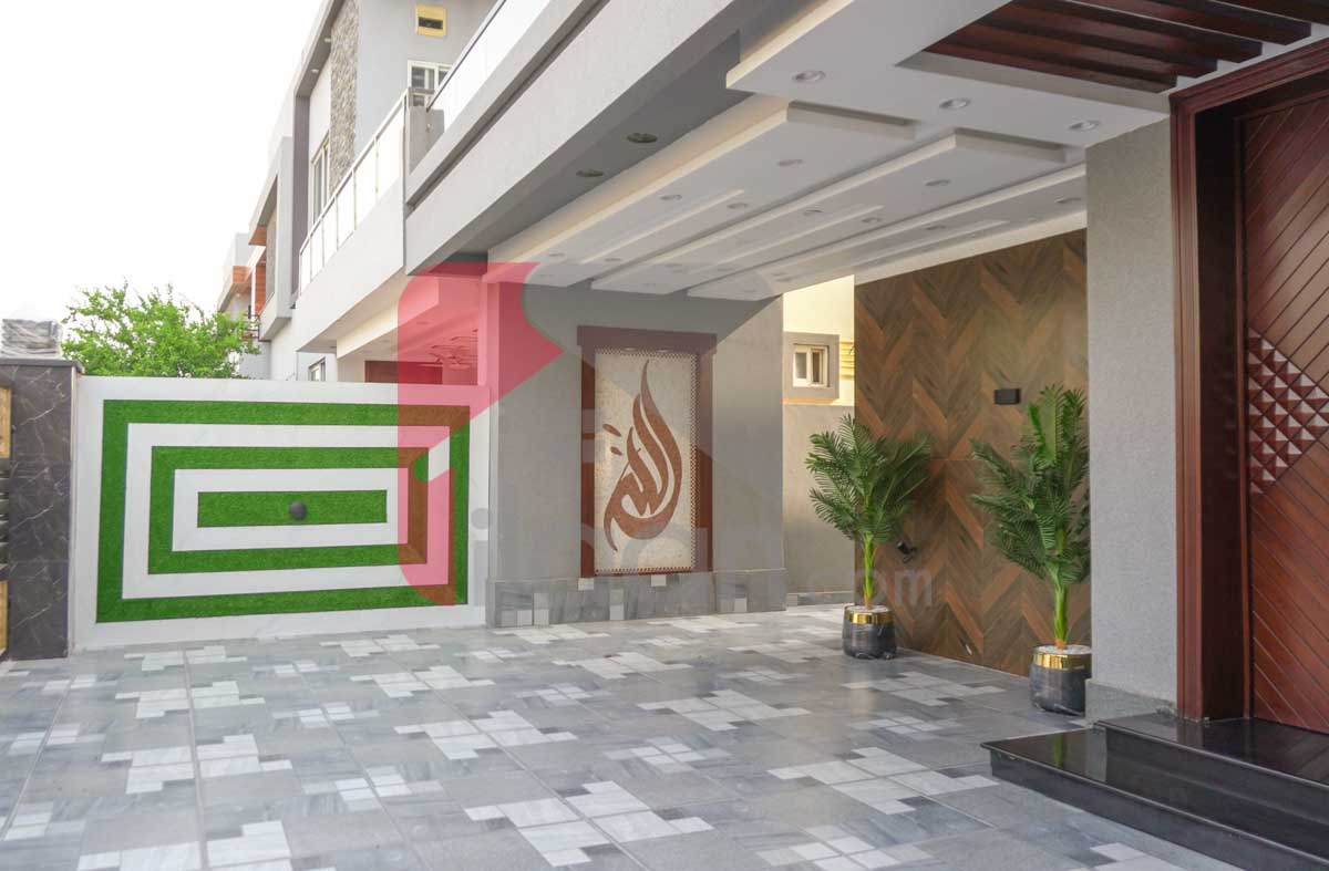 10 Marla House for Sale in Jinnah Block, Sector E, Bahria Town, Lahore