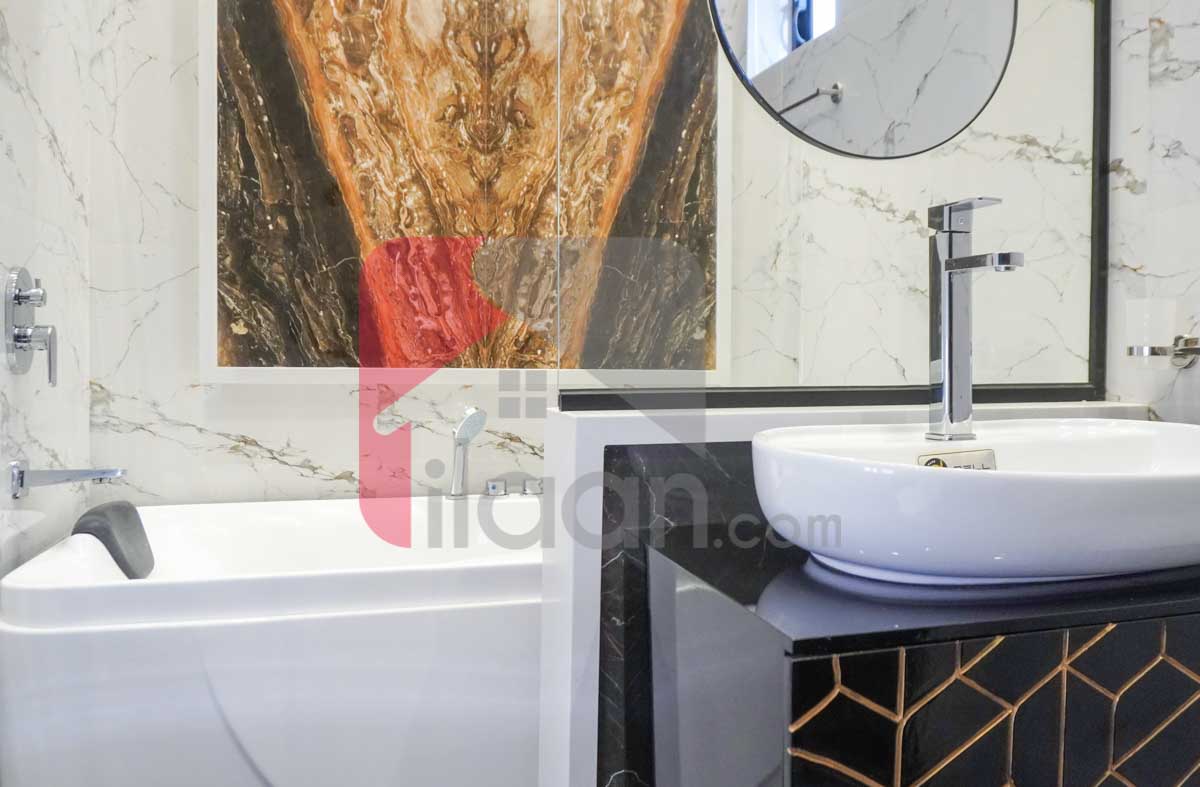 10 Marla House for Sale in Jinnah Block, Sector E, Bahria Town, Lahore