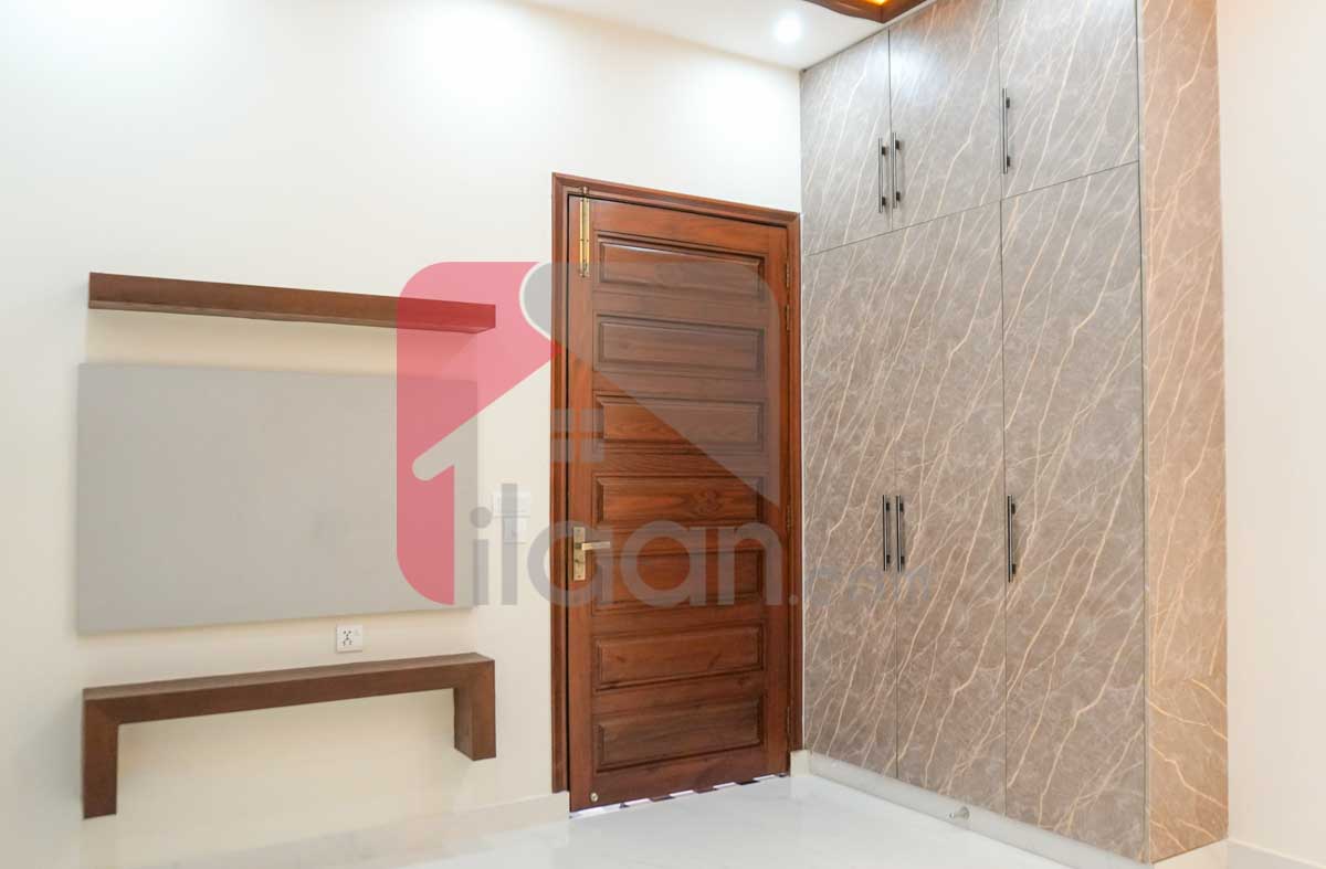 10 Marla House for Sale in Jinnah Block, Sector E, Bahria Town, Lahore