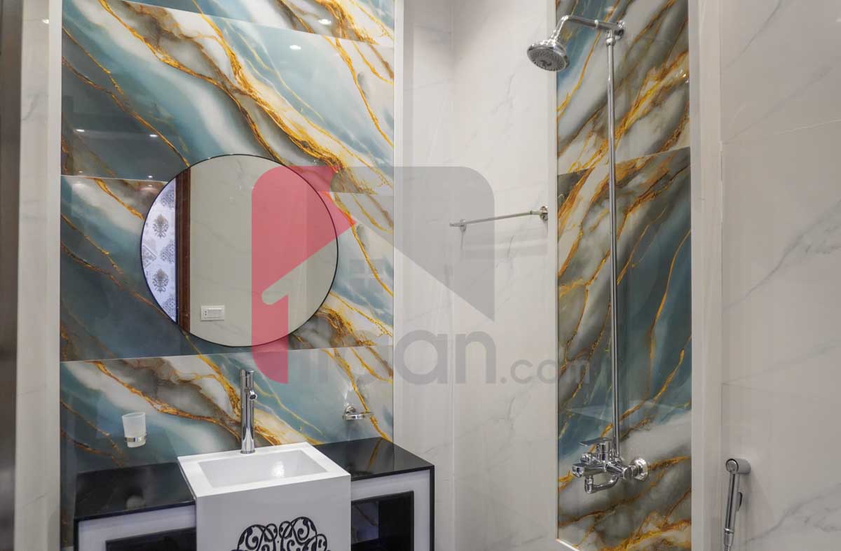 10 Marla House for Sale in Jinnah Block, Sector E, Bahria Town, Lahore