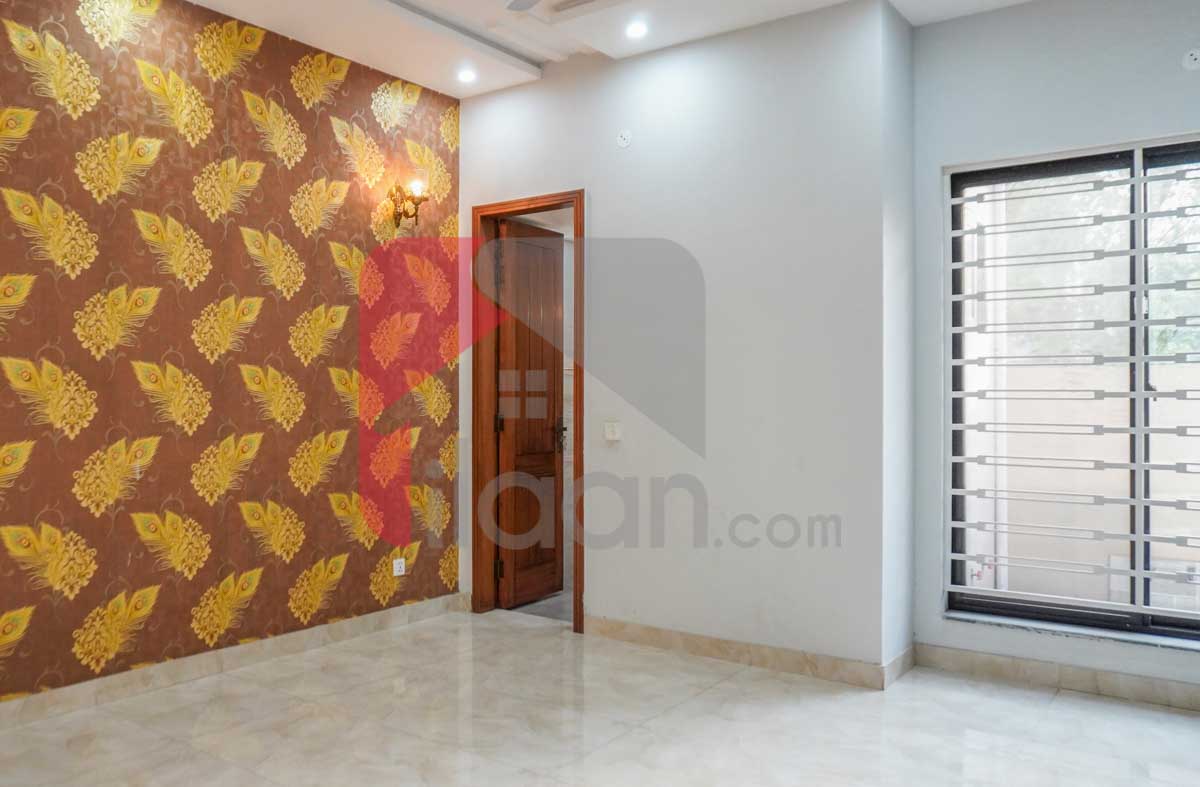 10 Marla House for Sale in Overseas B, Sector D, Bahria Town, Lahore