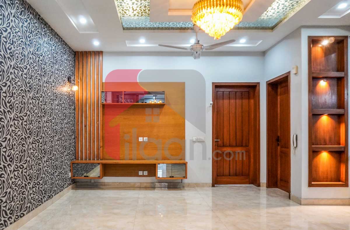 10 Marla House for Sale in Overseas B, Sector D, Bahria Town, Lahore