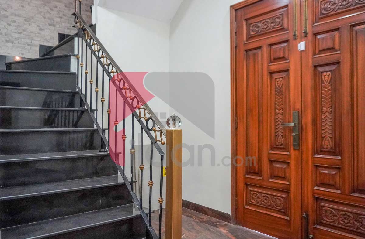 10 Marla House for Sale in Overseas B, Sector D, Bahria Town, Lahore