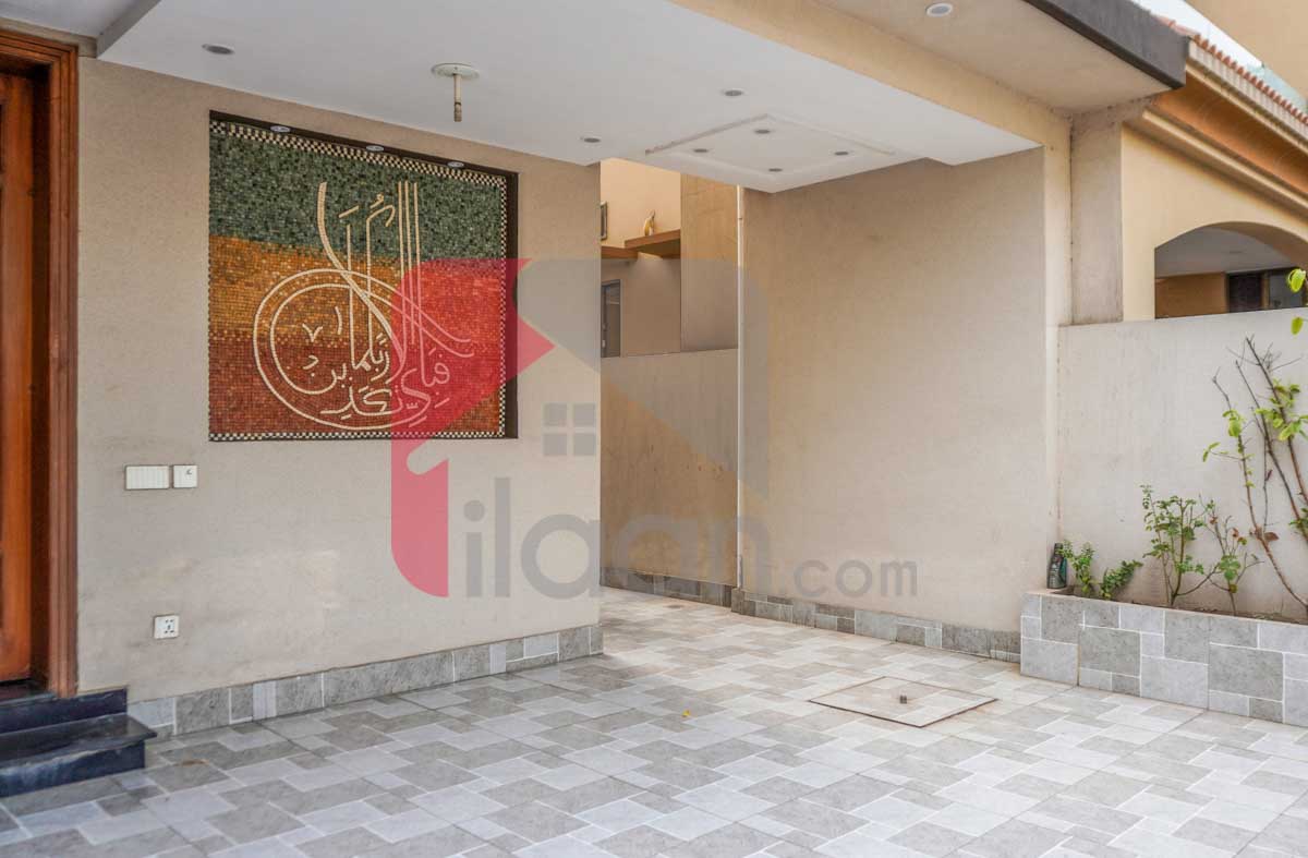 10 Marla House for Sale in Overseas B, Sector D, Bahria Town, Lahore