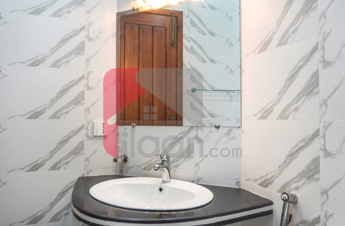 10 Marla House for Sale in Overseas B, Sector D, Bahria Town, Lahore