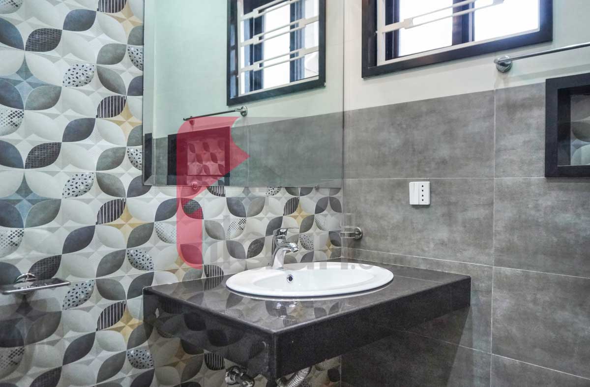 10 Marla House for Sale in Overseas B, Sector D, Bahria Town, Lahore