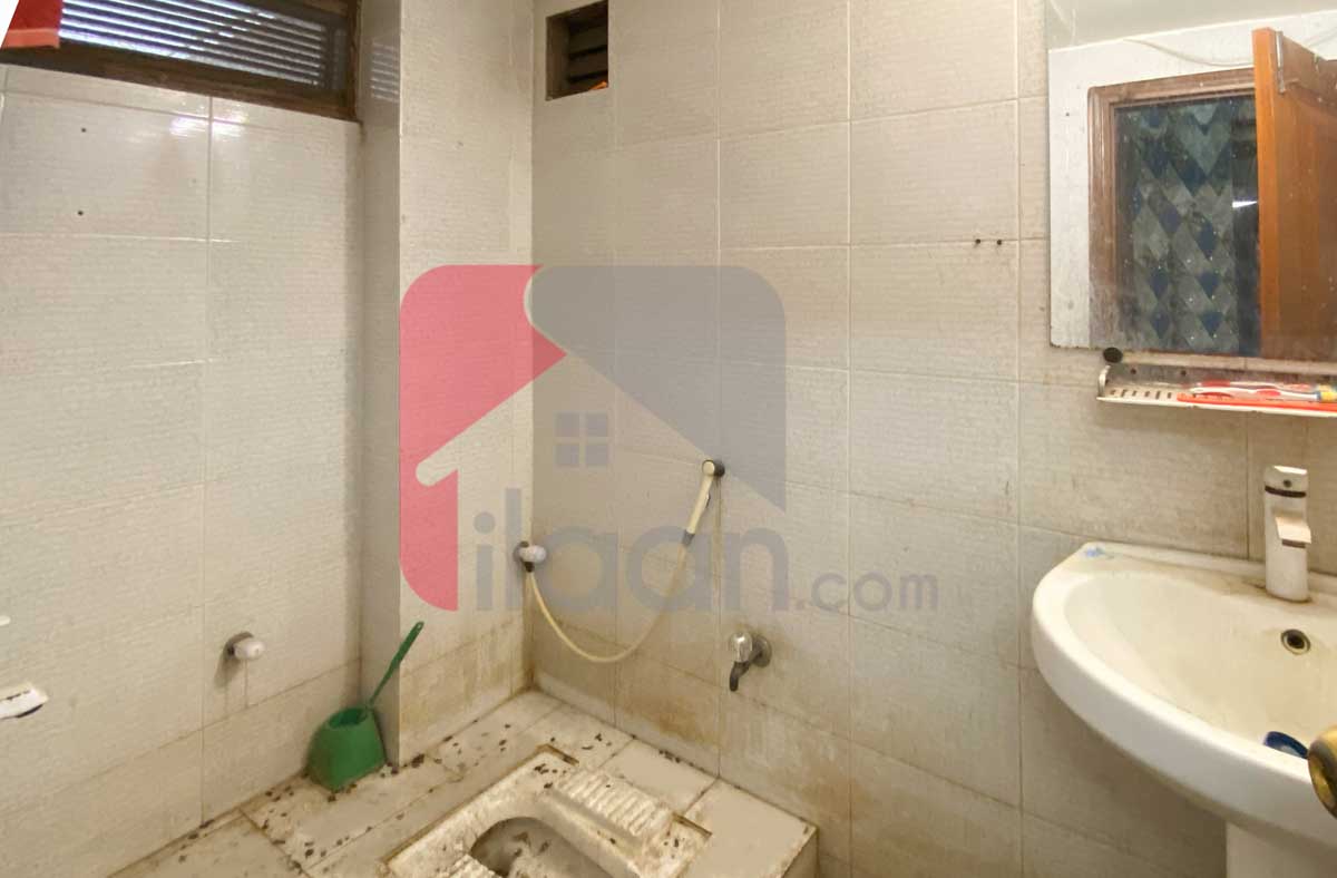 200 Sq.yd Shop for Sale in Badar Commercial Area, Phase 5, DHA Karachi
