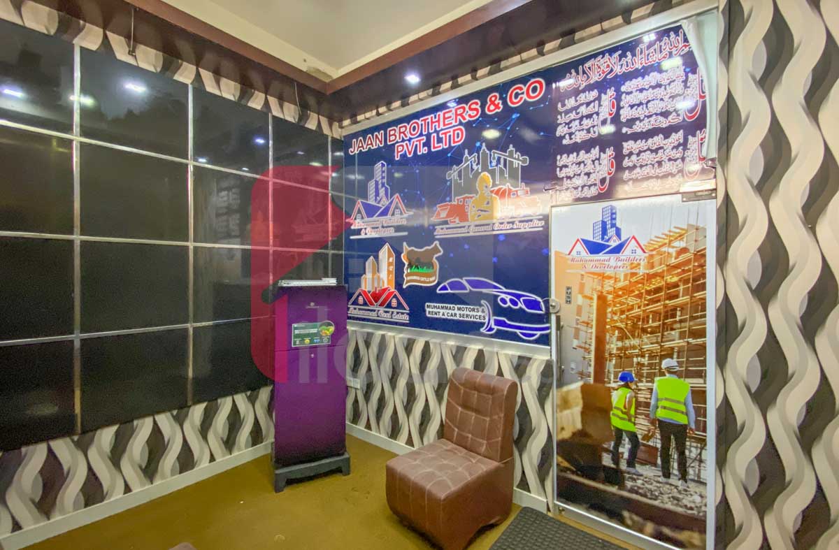 200 Sq.yd Shop for Sale in Badar Commercial Area, Phase 5, DHA Karachi