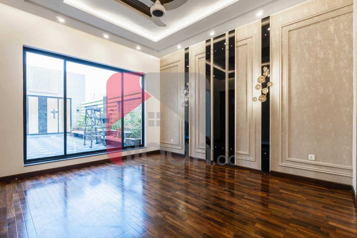 1 Kanal House for Sale in Block D, Phase 6, DHA Lahore