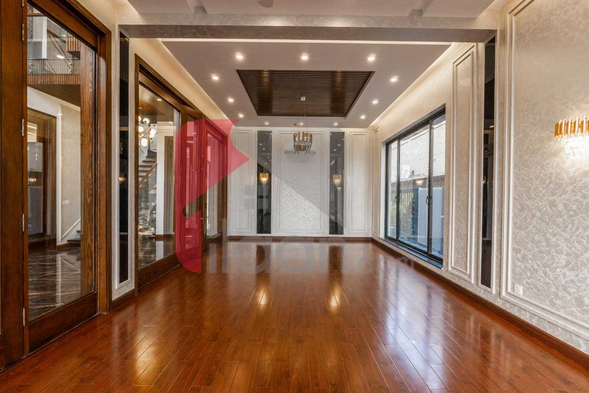 1 Kanal House for Sale in Block D, Phase 6, DHA Lahore