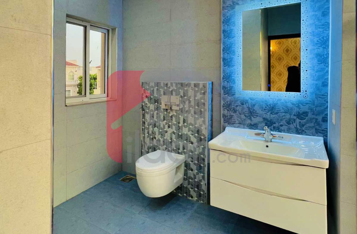 1 Kanal House for Sale in Block X, Phase 3, DHA Lahore