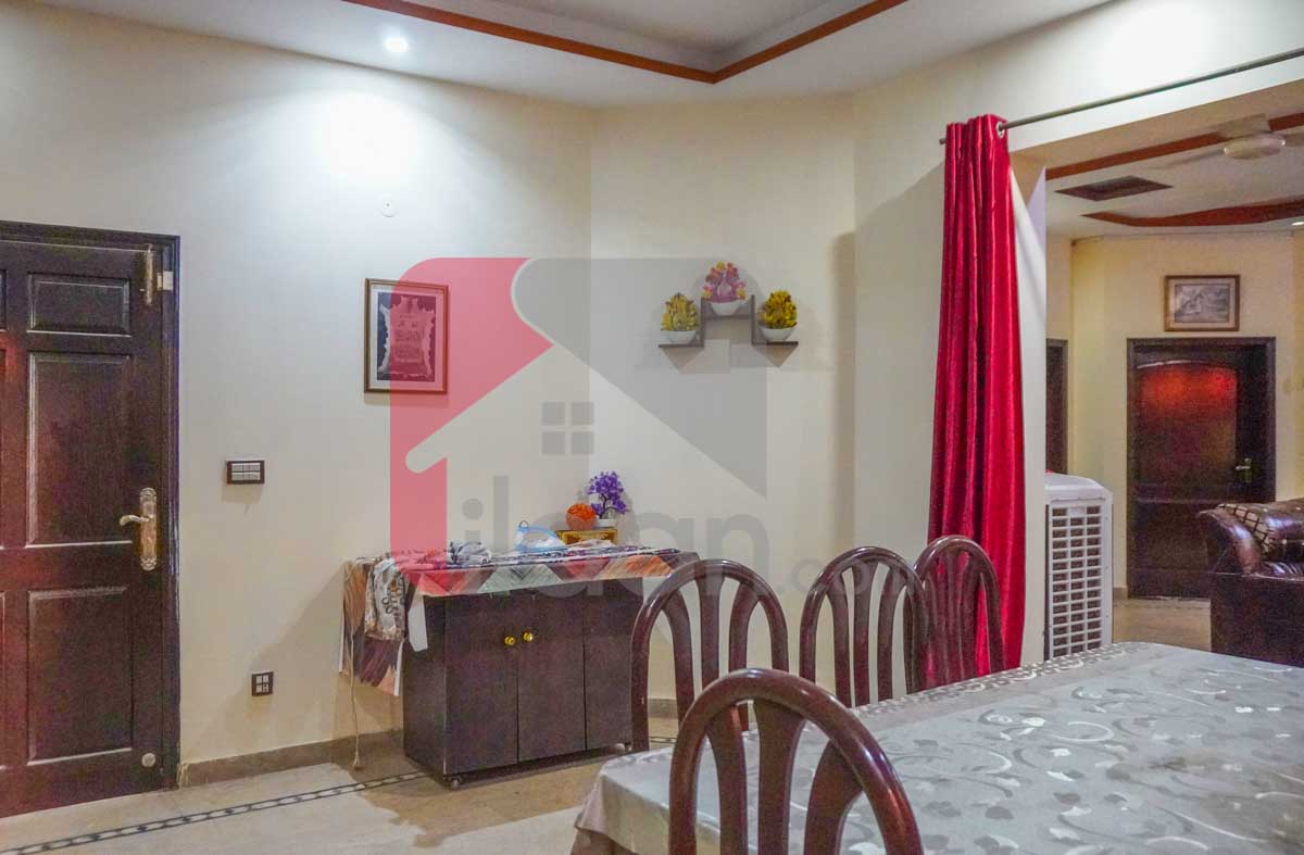 10 Marla House for Sale in Iqbal block, Sector E, Bahria Town, Lahore (Furnished)