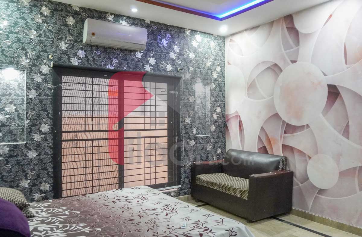 10 Marla House for Sale in Iqbal block, Sector E, Bahria Town, Lahore (Furnished)