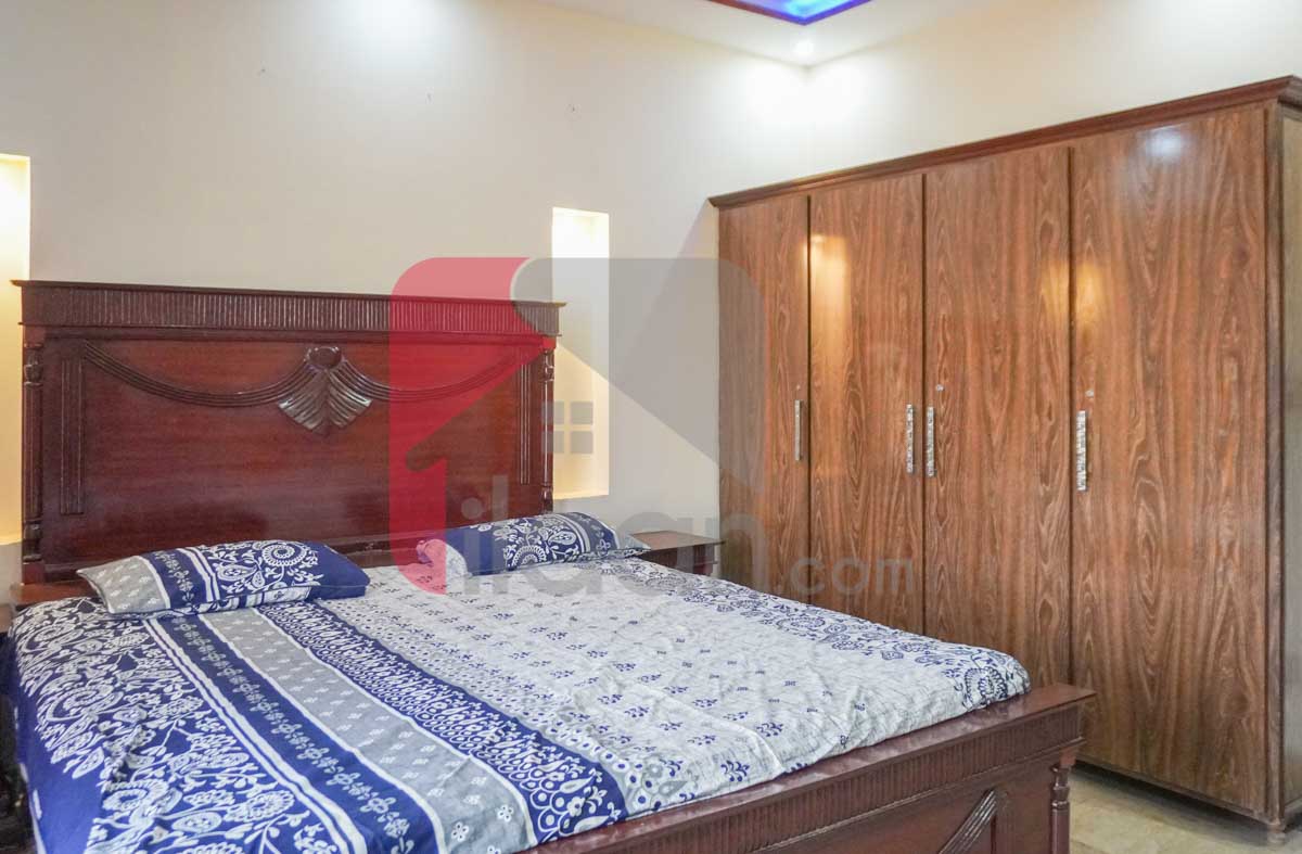 10 Marla House for Sale in Iqbal block, Sector E, Bahria Town, Lahore (Furnished)