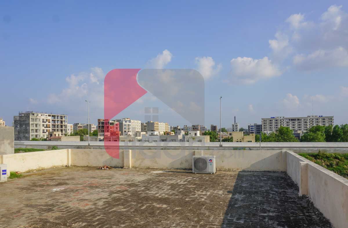 10 Marla House for Sale in Iqbal block, Sector E, Bahria Town, Lahore (Furnished)