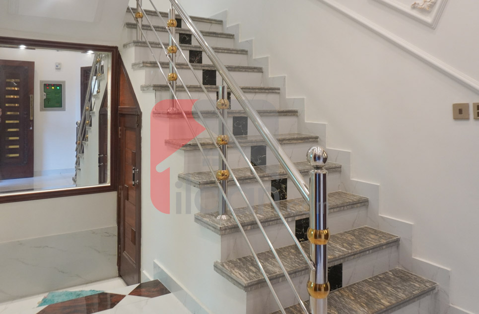 10 Marla House for Sale in Block A1, PIA Housing Scheme, Lahore