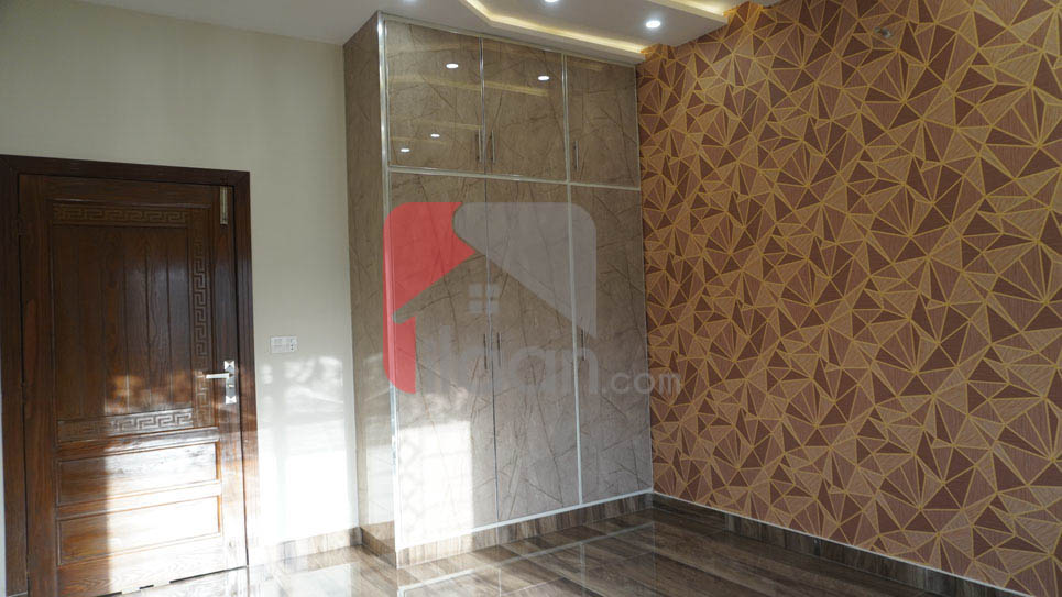 10 Marla House for Sale in Block C, Architects Engineers Housing Society, Lahore
