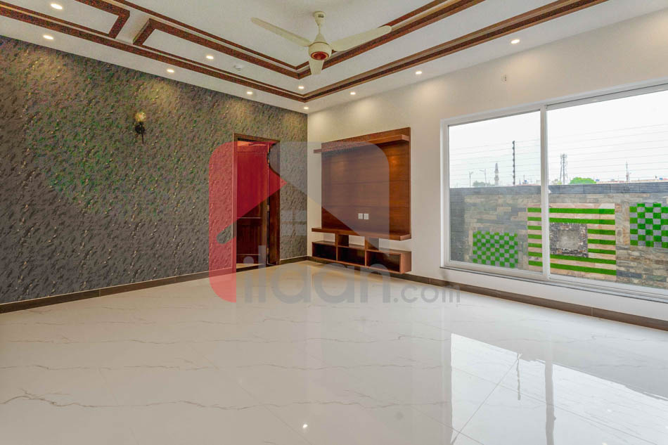 1 Kanal House for Sale in Block N, Phase 6, DHA Lahore