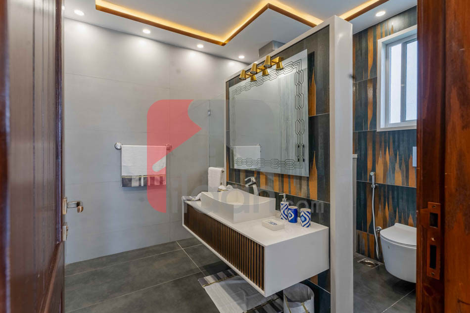 1 Kanal House for Sale in Block N, Phase 6, DHA Lahore