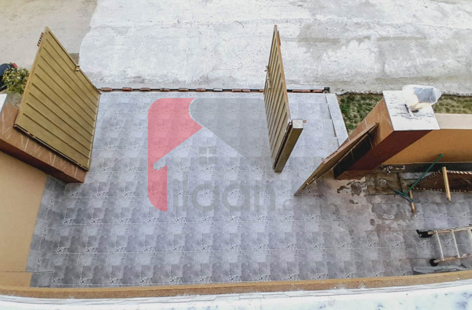 10 Marla House Sale in Phase 2, Nasheman-e-Iqbal, Lahore