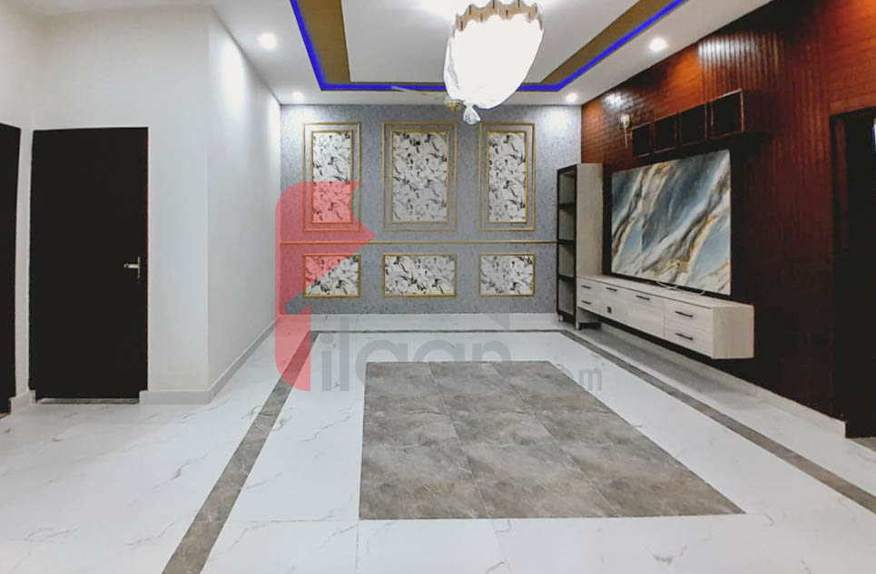 10 Marla House for Sale in Phase 2, Nasheman-e-Iqbal, Lahore