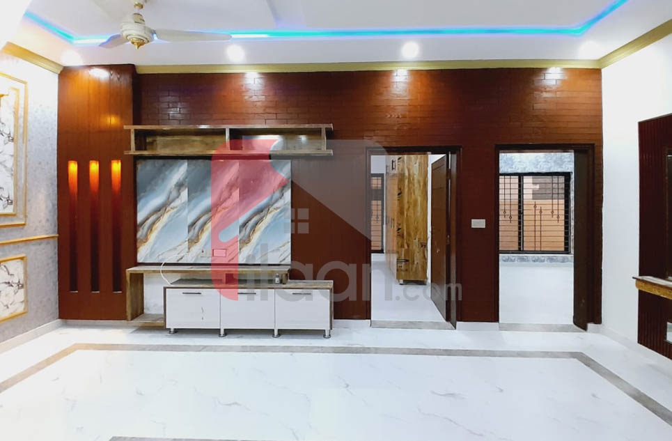10 Marla House for Sale in Phase 2, Nasheman-e-Iqbal, Lahore